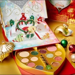 The Grinch Good Enough to Steal Face Palette set